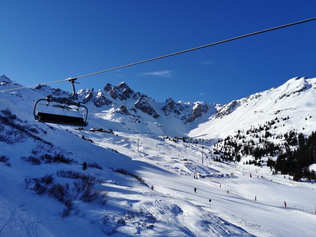 4. a-ski-resort-in-the-alps-in-winter-skiers-and-sno-2022-11-16-12-11-16-utc